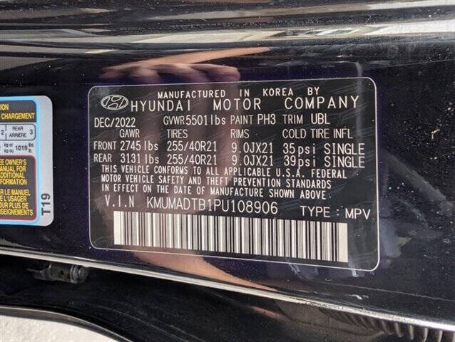 2023 Genesis GV70 2.5T Standard