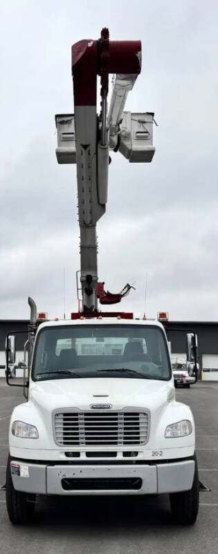 2012 Freightliner M2 106