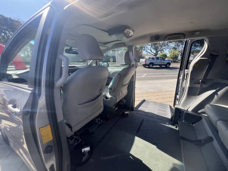 2011 Toyota Sienna