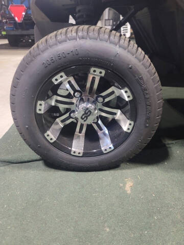 2019 E-Z-GO RXV Lithium