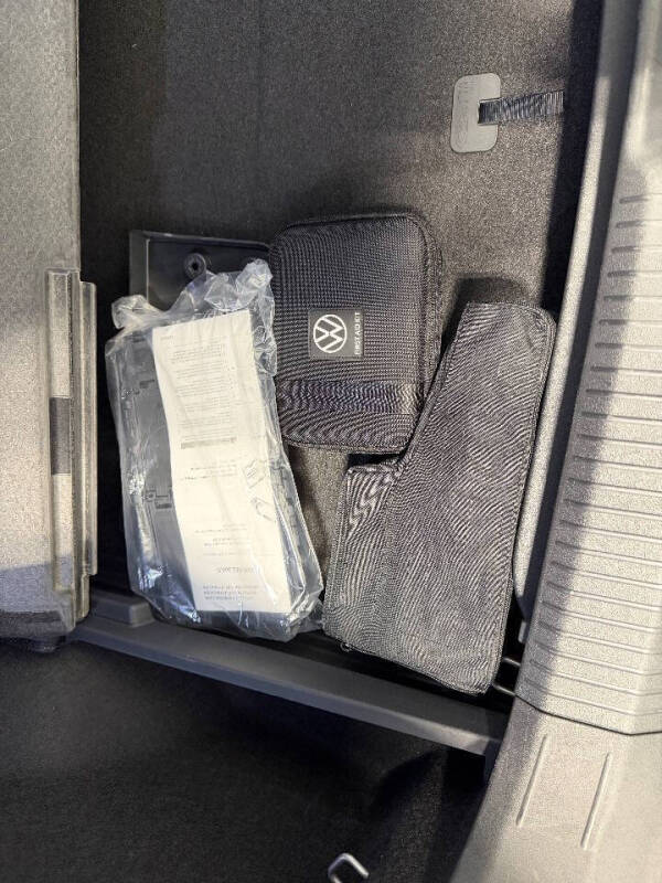 2023 Volkswagen ID.4 Pro