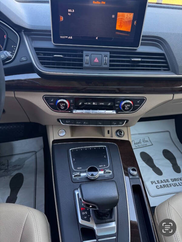 2018 Audi Q5 2.0T quattro Premium Plus