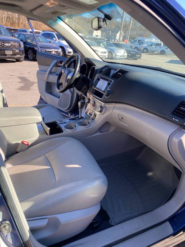 2013 Toyota Highlander Plus