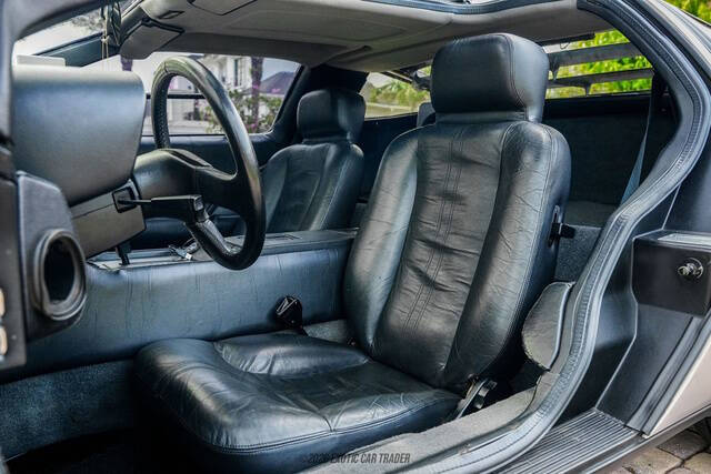 1981 DeLorean DMC-12