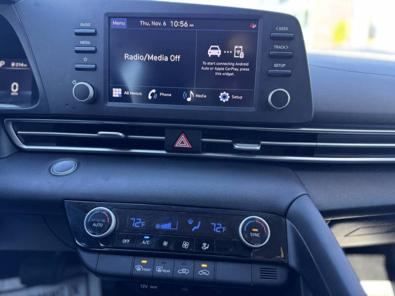 2023 Hyundai Elantra SEL