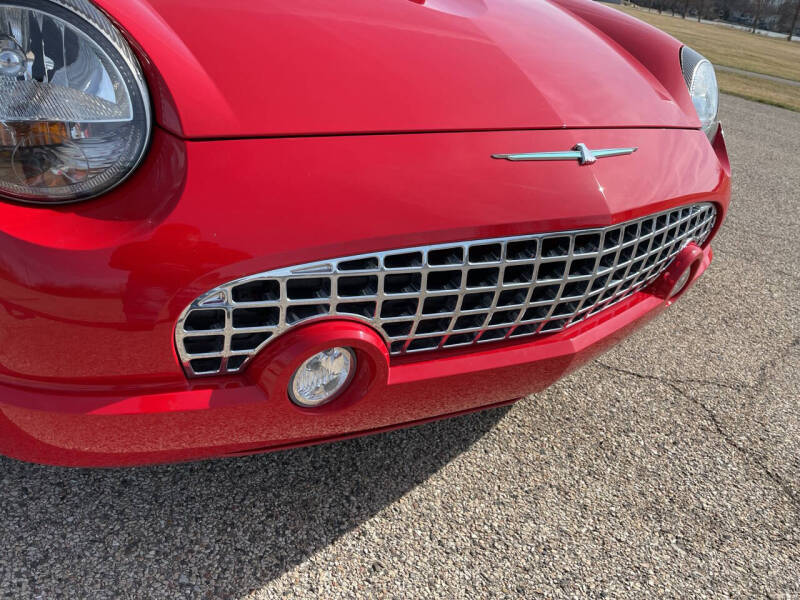 2002 Ford Thunderbird Deluxe