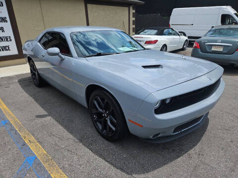2021 Dodge Challenger SXT