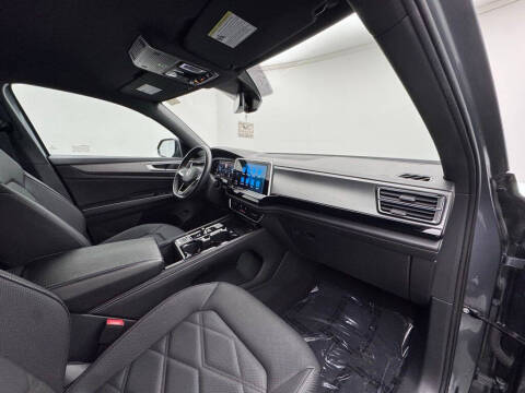 2024 Volkswagen Atlas Cross Sport SE 4Motion