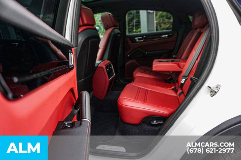 2023 Porsche Cayenne