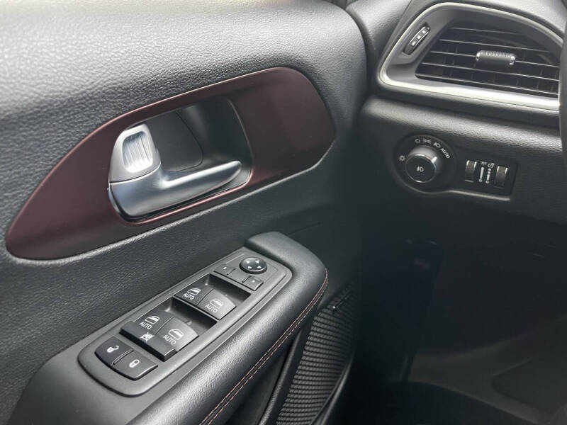 2019 Chrysler Pacifica Touring L Plus 35th Anniversary