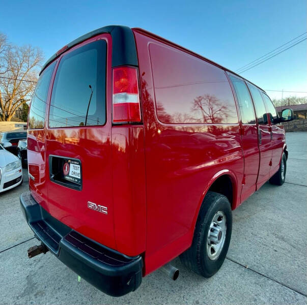 2018 GMC Savana 2500