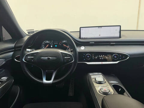 2024 Genesis GV70 2.5T Standard