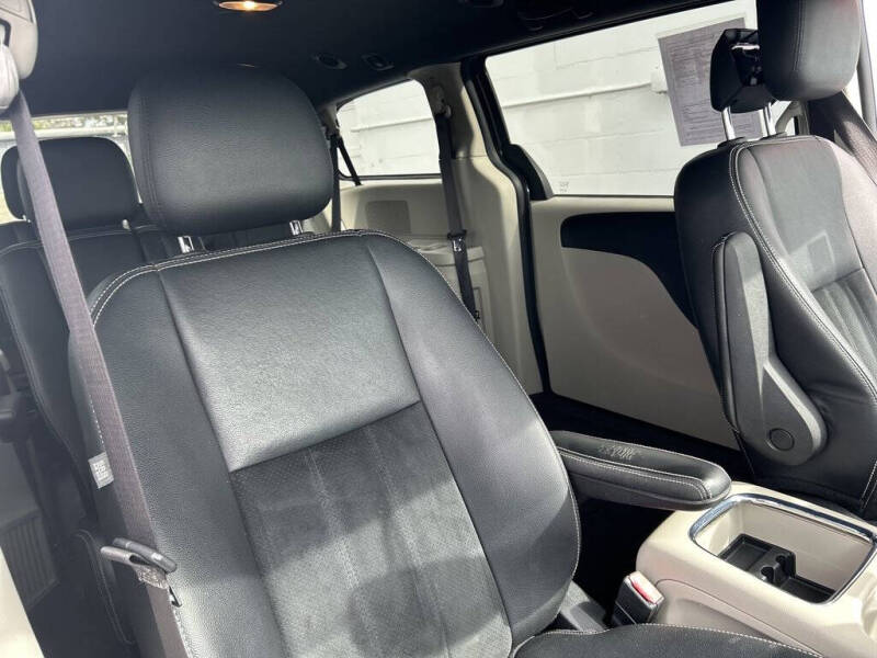 2017 Dodge Grand Caravan SXT