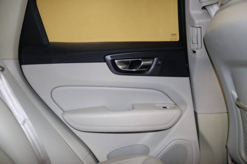 2019 Volvo XC60 T5 Momentum