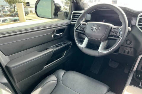 2025 Toyota Tundra Platinum HV