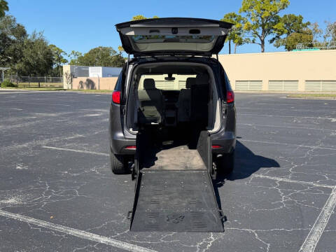 2021 Chrysler Voyager LXi