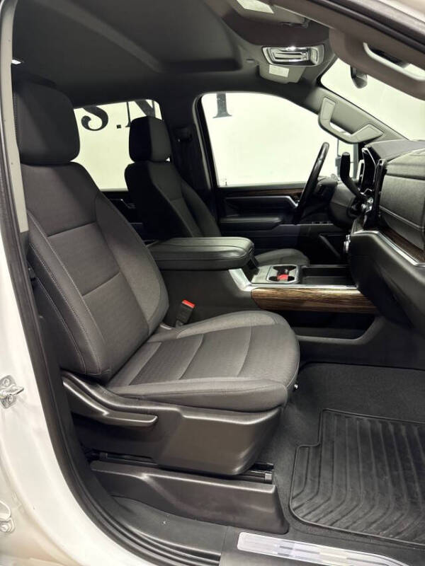 2025 GMC Sierra 3500HD CC SLE
