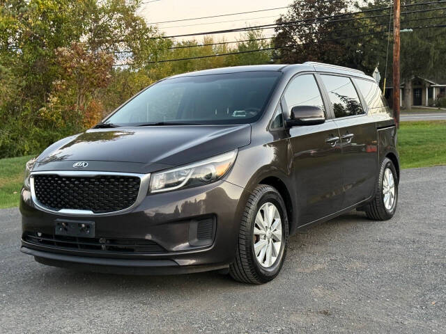 2015 Kia Sedona for sale at Town Auto Inc in Clifton Park, NY