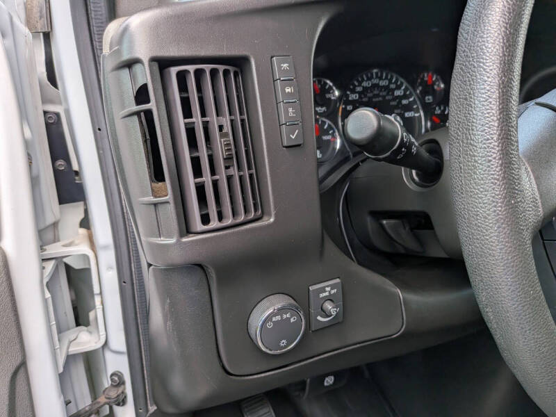2024 Chevrolet Express 2500