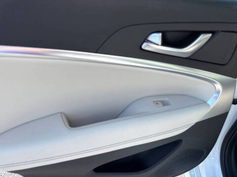 2025 Genesis G70
