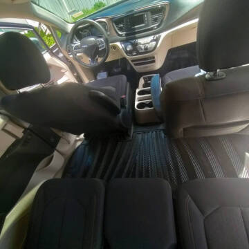 2017 Chrysler Pacifica LX
