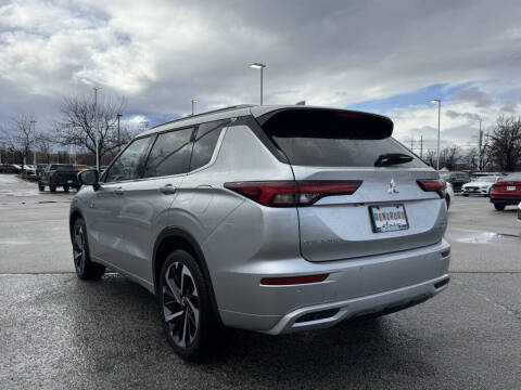 2025 Mitsubishi Outlander PHEV SEL