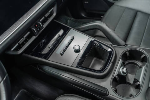 2024 Porsche Cayenne