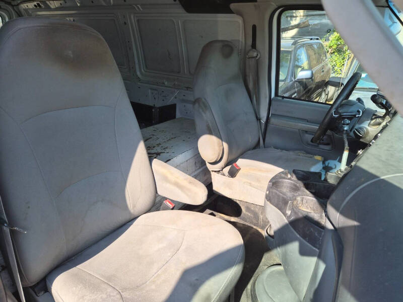 2008 Ford E-Series E-250