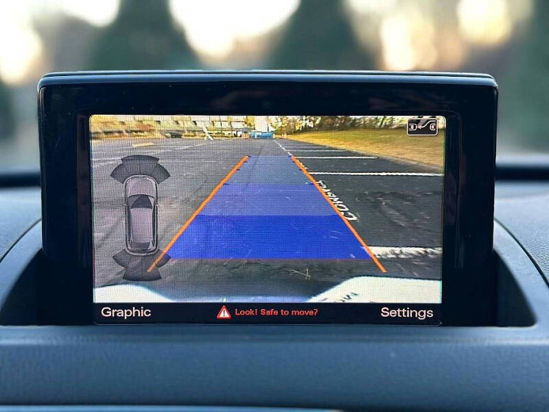 2017 Audi Q3 2.0T quattro Premium Plus