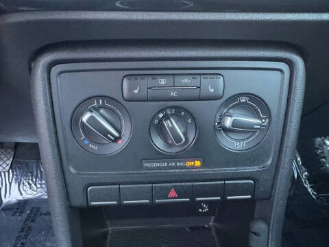 2012 Volkswagen Beetle