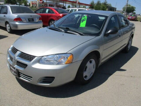 2005 Dodge Stratus for sale at King's Kars in Marion IA