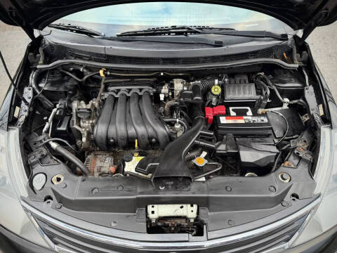 2012 Nissan Versa 1.8 S