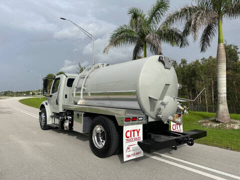 2014 Freightliner M2 106