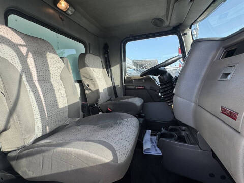 2020 Kenworth T270