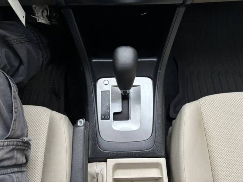 2013 Subaru Impreza 2.0i Premium