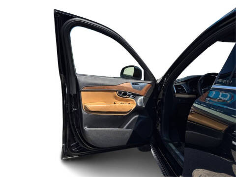 2016 Volvo XC90 T6 First Edition