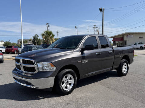 2017 RAM 1500 SLT