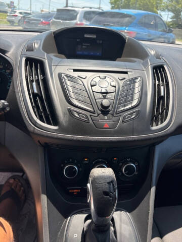 2016 Ford Escape S