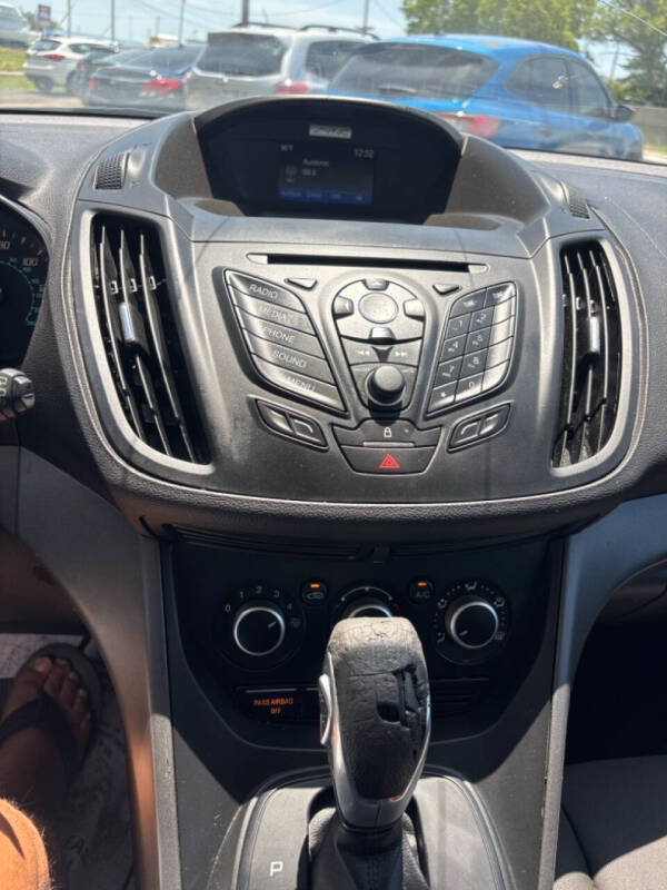 2016 Ford Escape S