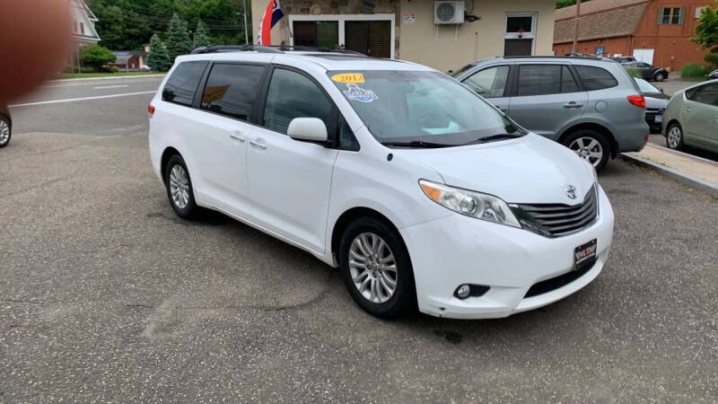 2012 Toyota Sienna