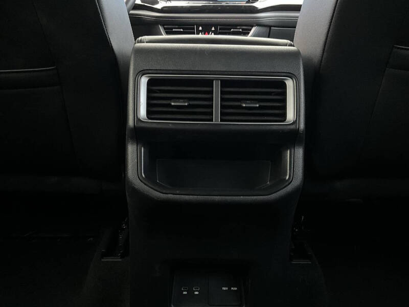 2025 Volkswagen Atlas Cross Sport SE 4Motion