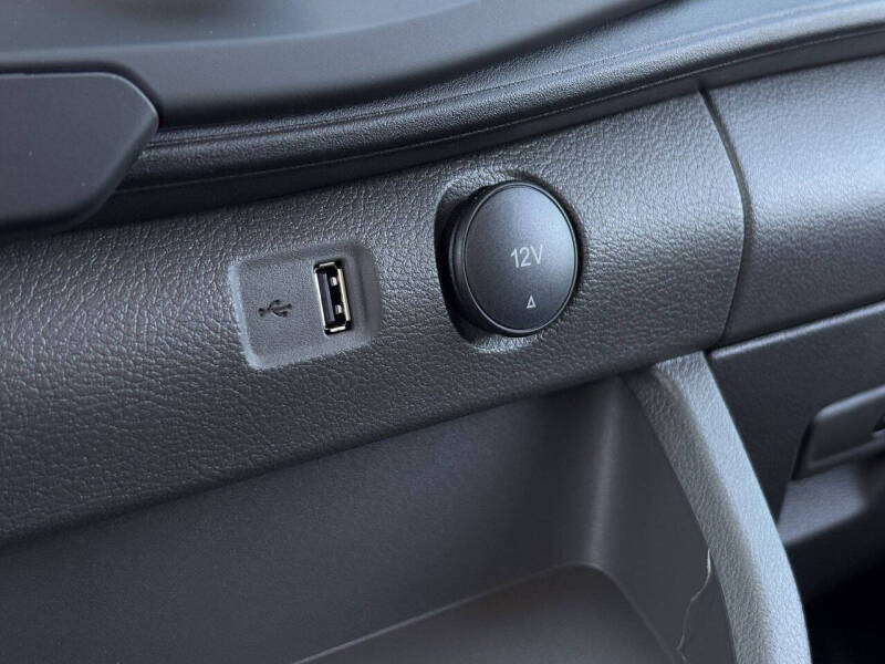 2025 Ford Transit 250