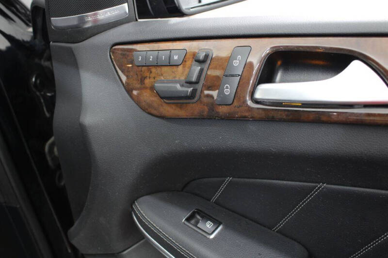 2015 Mercedes-Benz GL-Class GL 550 4MATIC