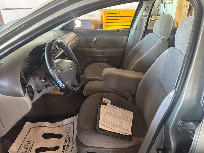 2001 Ford Taurus SEL