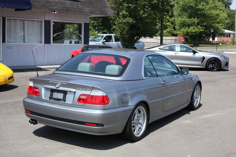 2004 BMW 3 Series 330 photo 7