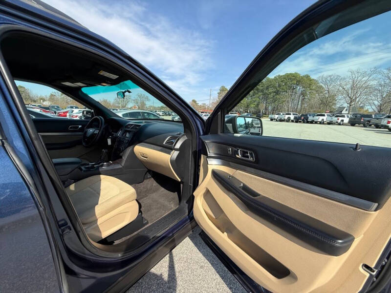 2016 Ford Explorer