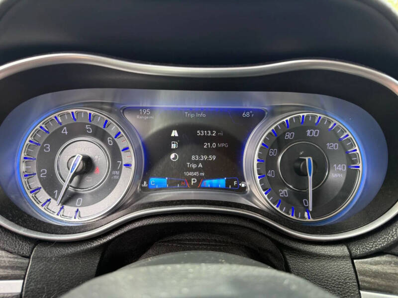 2017 Chrysler 300 Limited