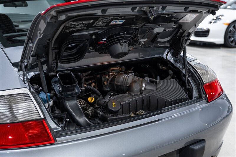 2004 Porsche 911 Carrera 4S