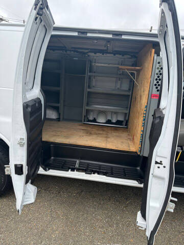 2017 Chevrolet Express 2500