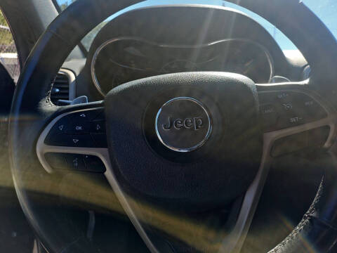 2017 Jeep Grand Cherokee Laredo E